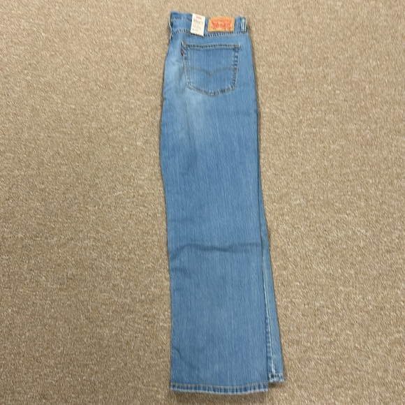 Levi jeans new with tags - Picture 3 of 3